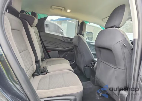 2022 Ford Escape Se z USA, uszkodzony, nr VIN 1FMCU9G6XNUA08439